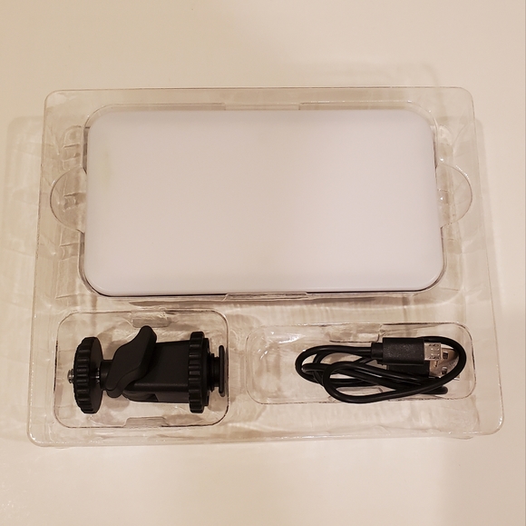 120 LED Smart Video Light - Picture 3 of 5